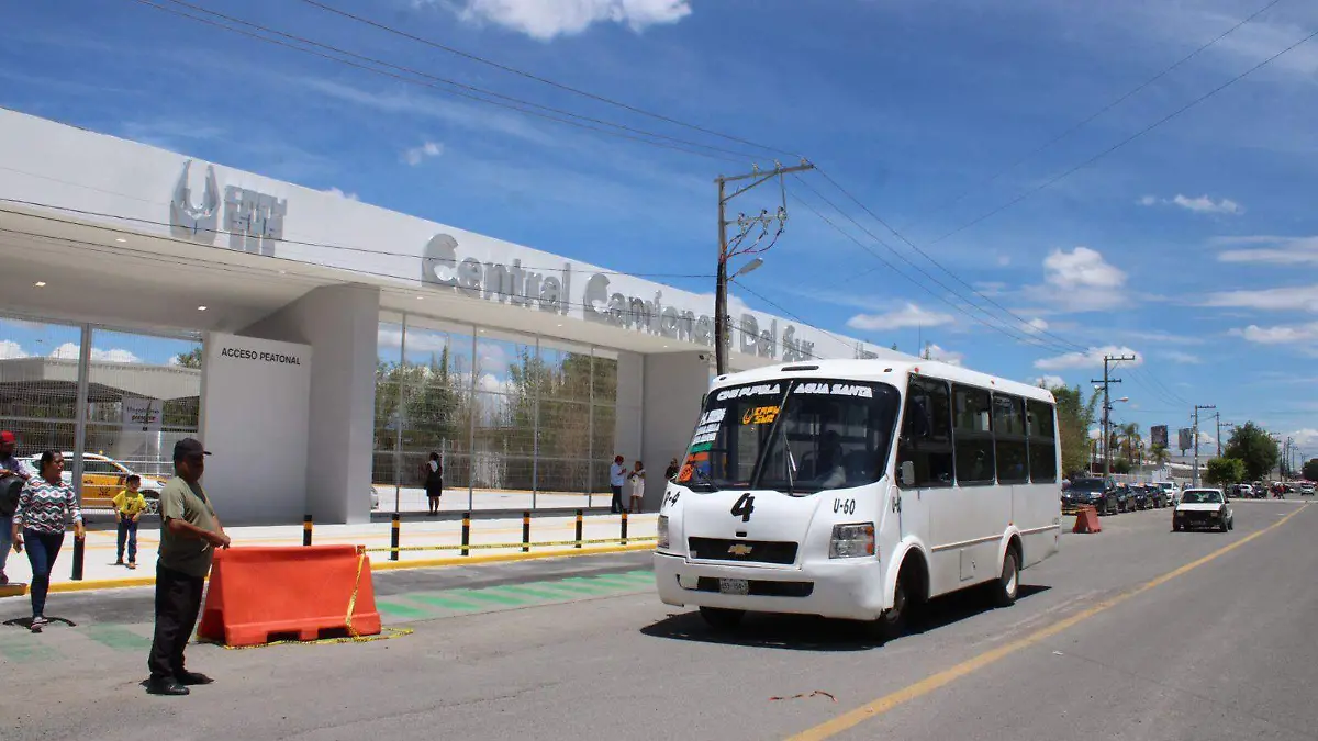 ¿Que rutas del transporte público te llevan a la Central Camionera del Sur